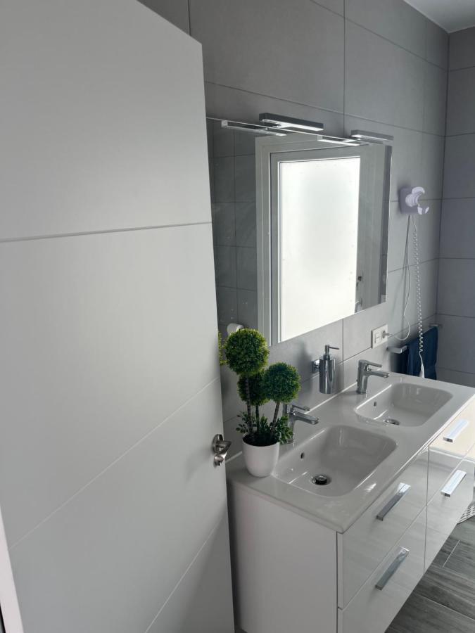 Mym Villa Tías Exteriör bild
